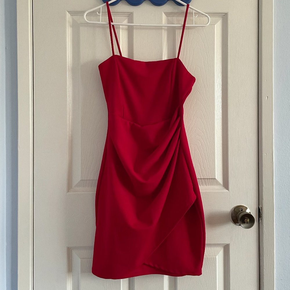 Windsor Wrapped In Stylish Crepe Mini Dress - Red, Size M